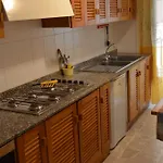 מלון דירות Vacanze Arcobaleno ליפארי