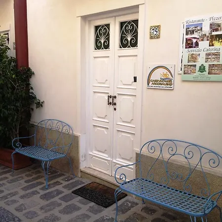 Vacanze Arcobaleno מלון דירות 3*
